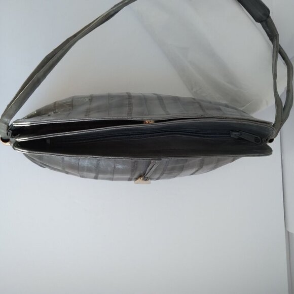 Vintage Grey Eel Skin Shoulder Bag ~ Remarkable Texture & Strength! - Picture 5 of 10